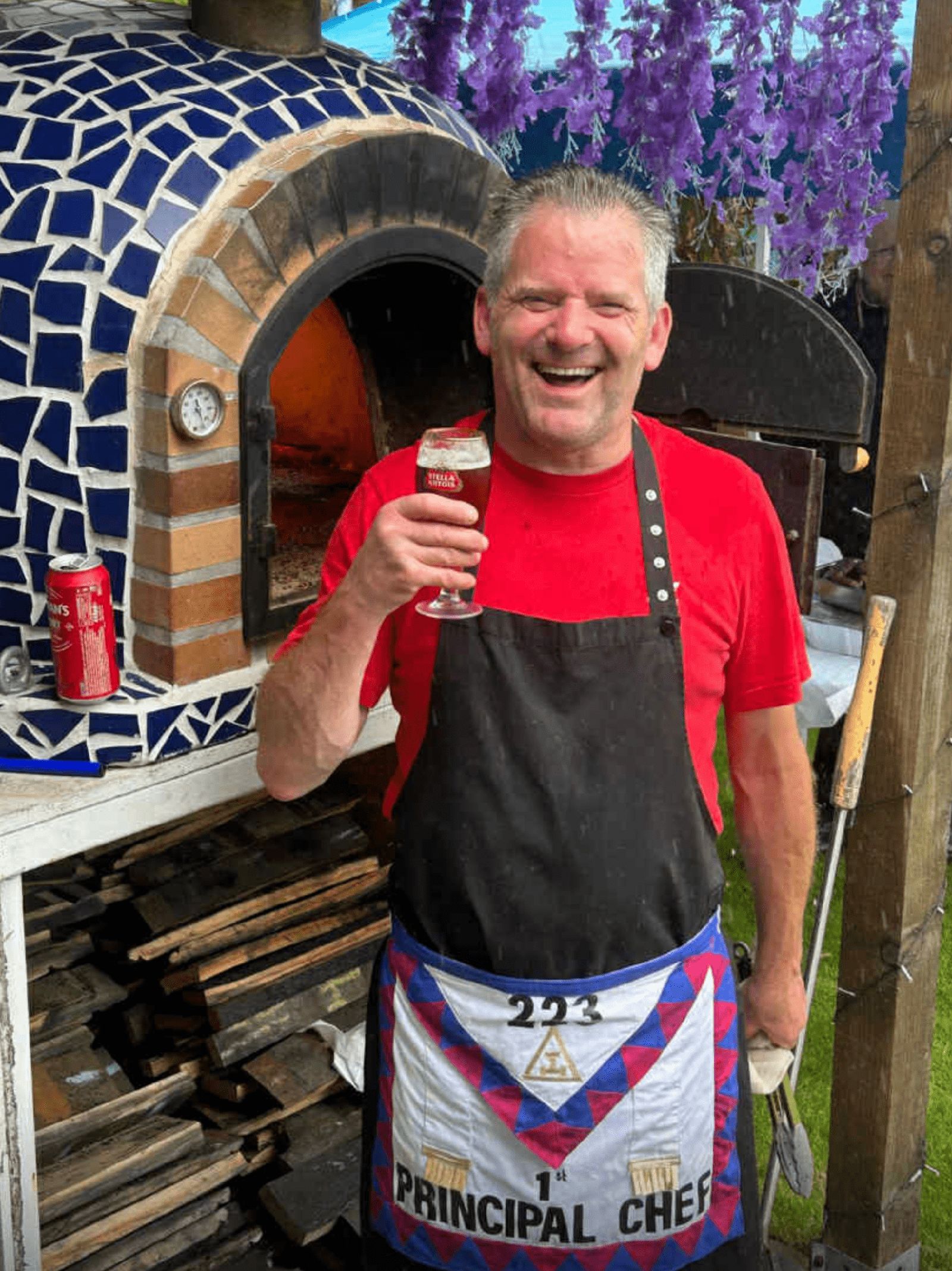 MEZ Jim Taylor at the barbecue